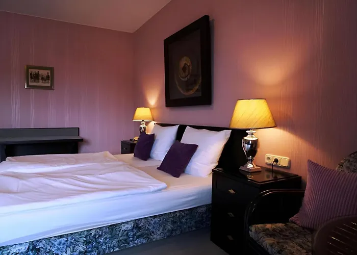 Hotel-restaurant Zum Landgraf - Henry Merz Maison d'hôtes 3*