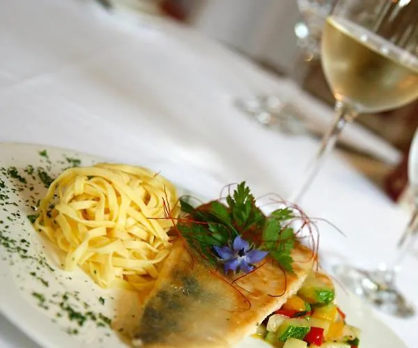 Hotel-restaurant Zum Landgraf - Henry Merz Maison d'hôtes Wartmannsroth